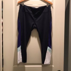 Athleta Crop Leggings